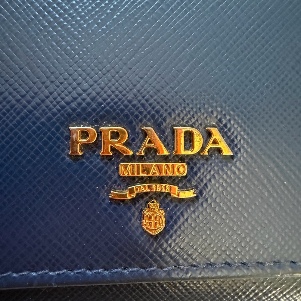 Prada Navy Blue Wallet with Gold Logo - Picture 2 of 13